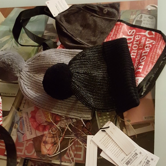 Lululemon - Picture 3 of 3